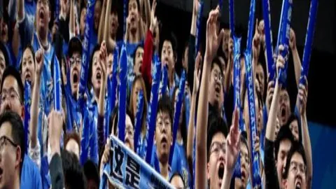 篮球风云激荡！CBA巅峰对决：山西铁骑对阵天津雄狮，激情对决一触即发！