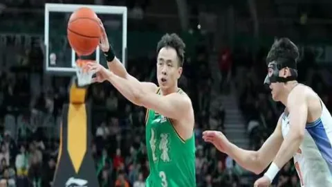 “热刺0-3萨格勒布迪纳摩次轮败北，前中超球星独中三元表现惊艳”